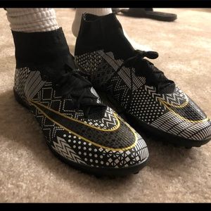 Turf Soccer cleats ( Nike mercurial superfly Fg)